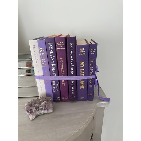Vintage ombré effect purple Decorative Book collection, purple vintage books - Picture 4 of 4